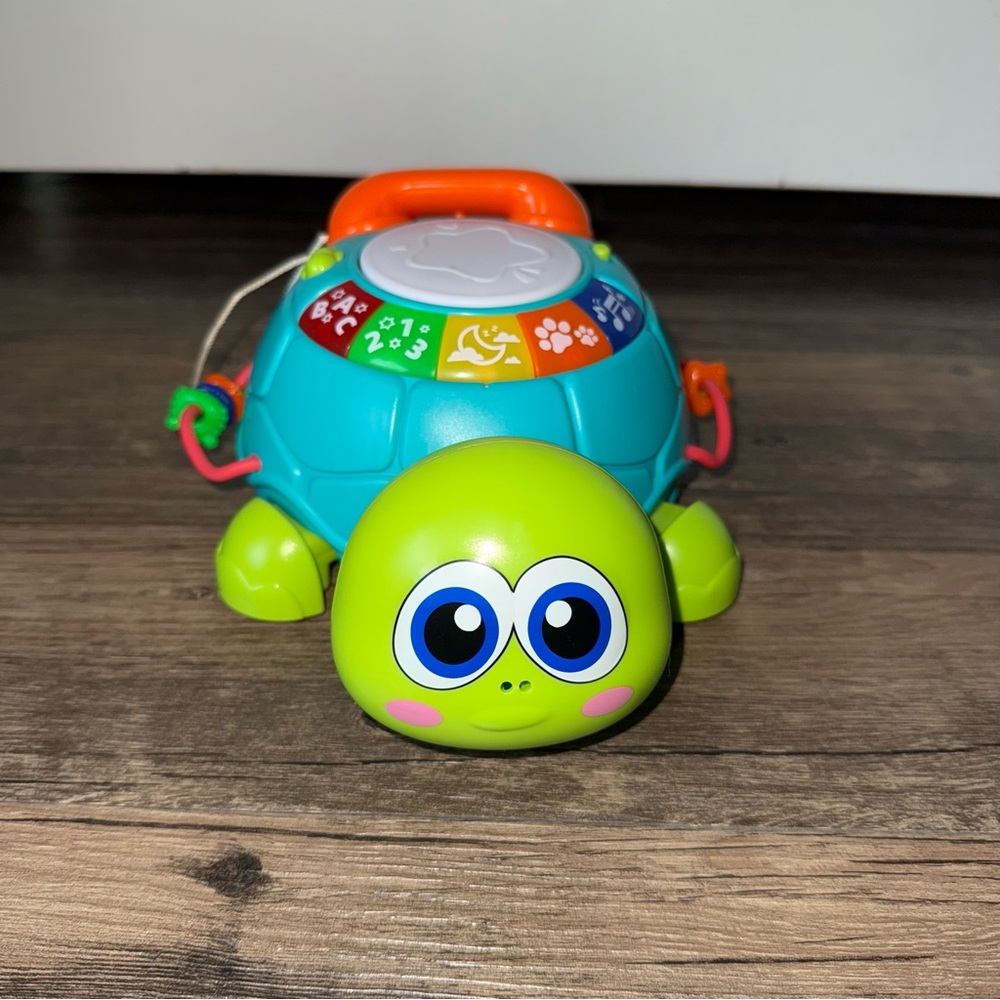 Musical Crawling Bilingual Turtle Preowned